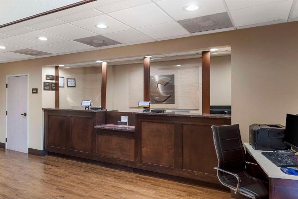 Comfort Suites Raleigh image 5