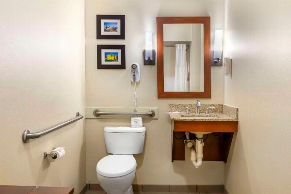 Comfort Suites Raleigh image 9